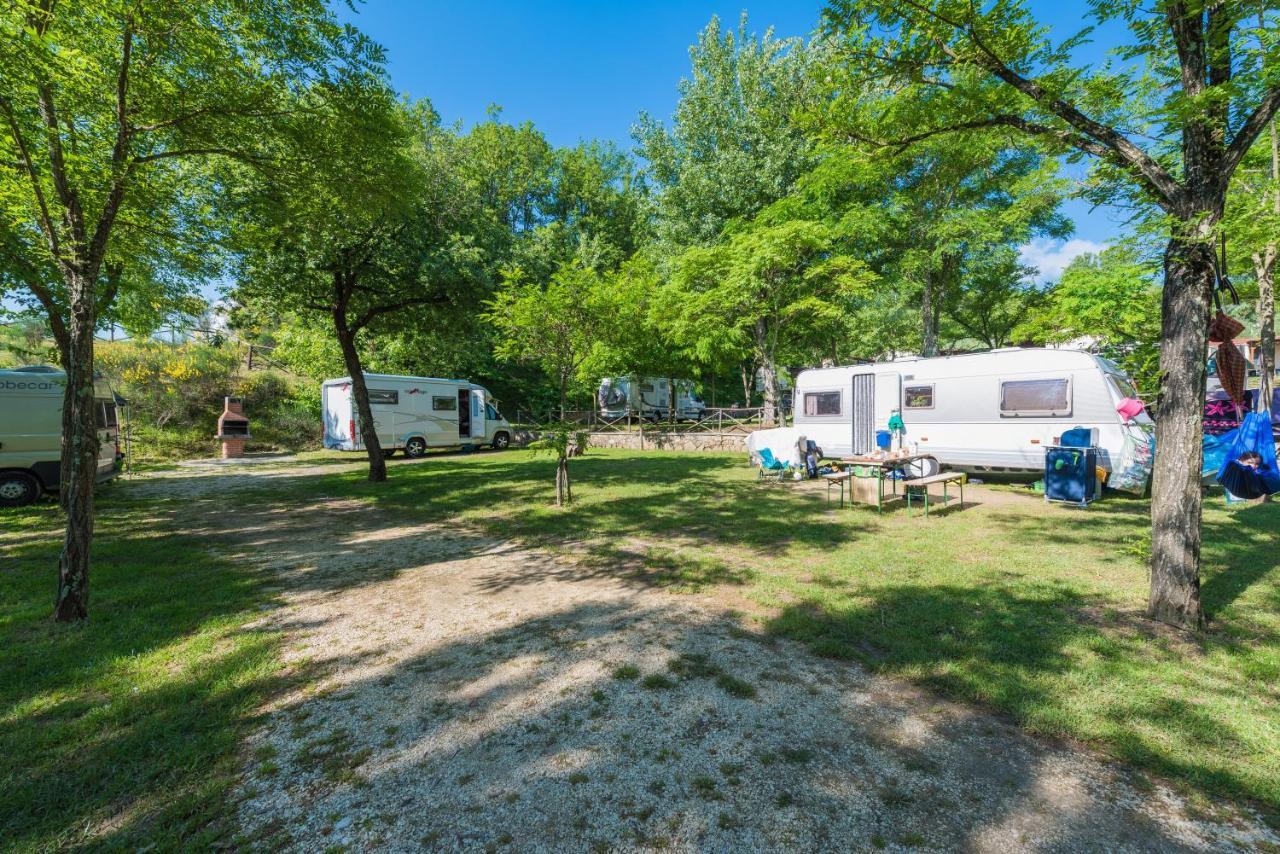 Camping Village Il Poggetto 트로기 외부 사진