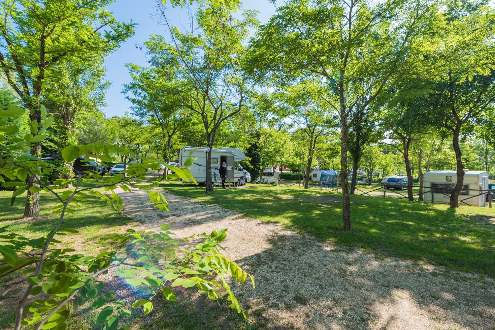 Camping Village Il Poggetto 트로기 외부 사진